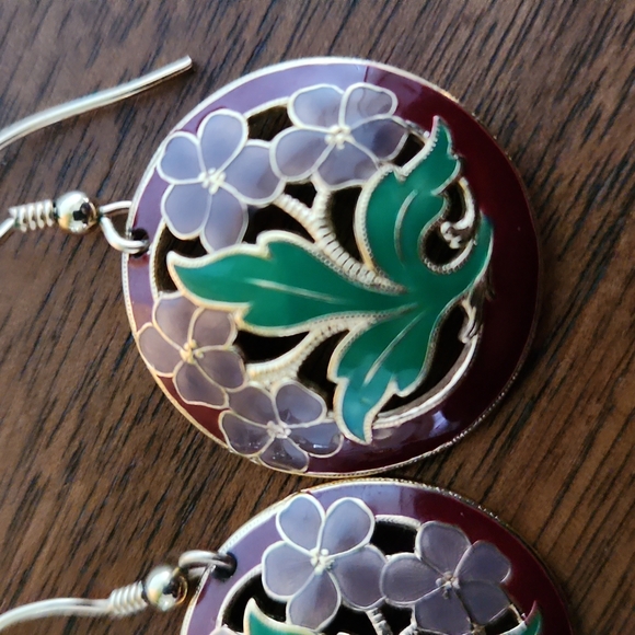Cloisonne, Earrings, 1" in Diamenter, Maroon,Green,& Violet Gray - Picture 2 of 5